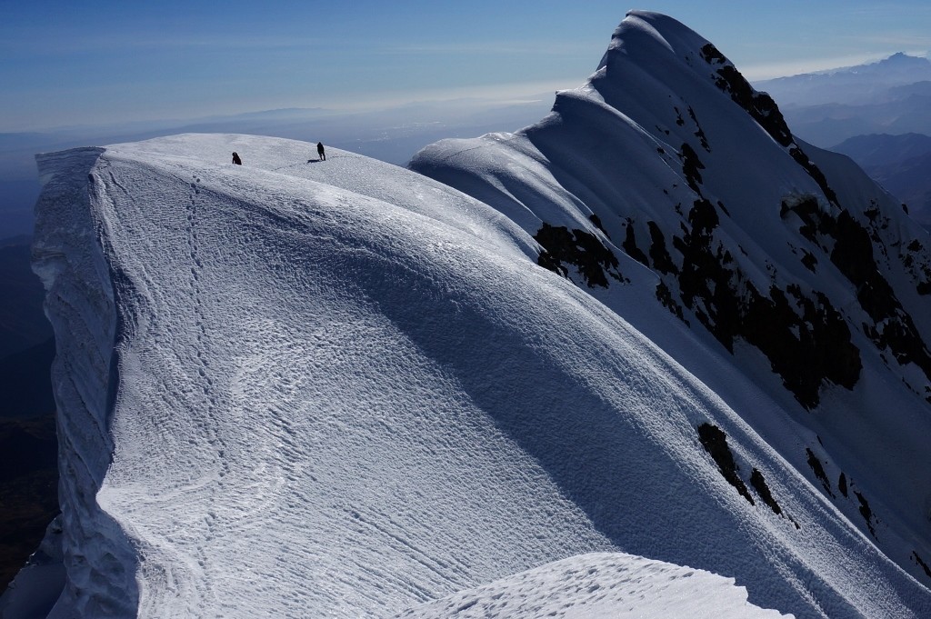 Illimani traverse June 2015(1024x681)